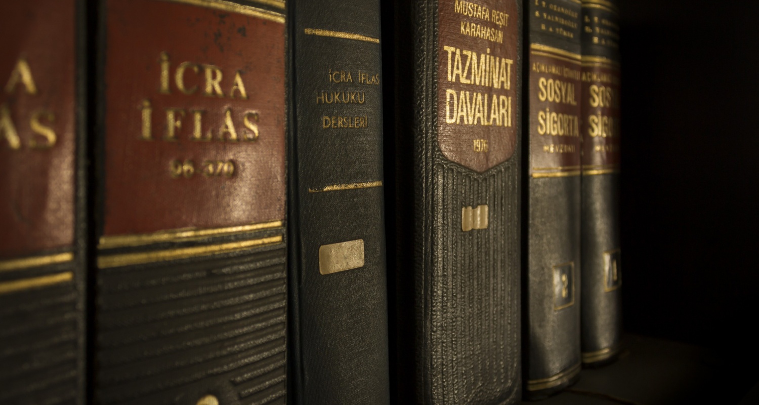 TỔNG ĐÀI <br>TƯ VẤN PHÁP LÝ 24/7